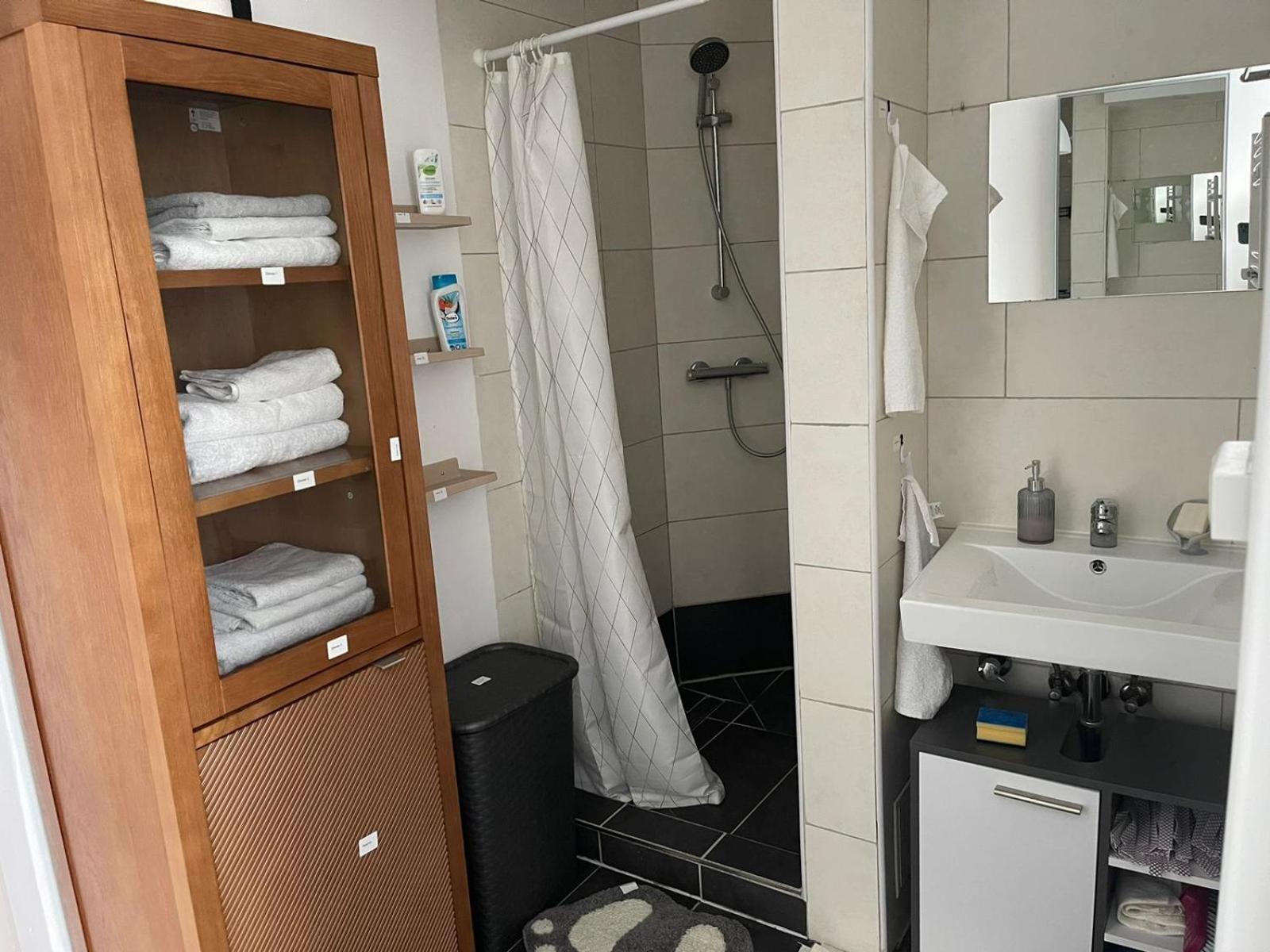 Geraeumige 3-Zimmer-Ferienwohnung Im Herzen Von 카셀 외부 사진