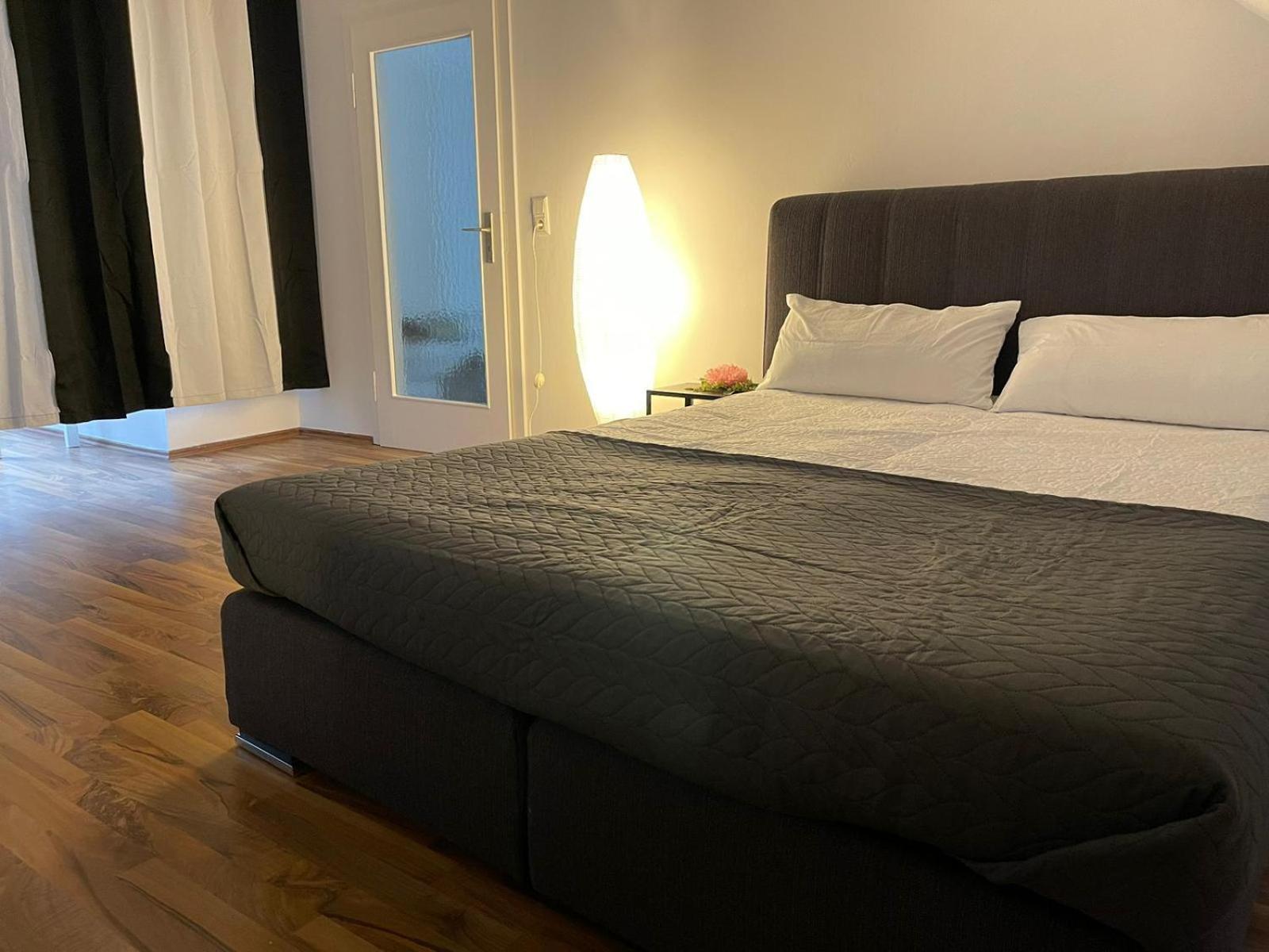 Geraeumige 3-Zimmer-Ferienwohnung Im Herzen Von 카셀 외부 사진