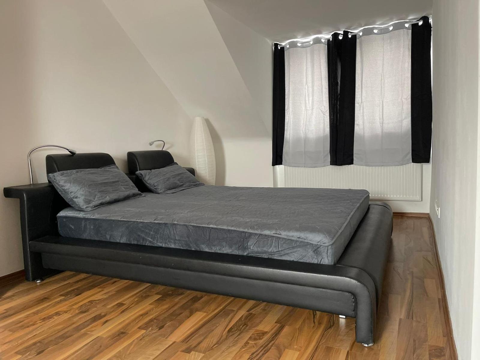 Geraeumige 3-Zimmer-Ferienwohnung Im Herzen Von 카셀 외부 사진